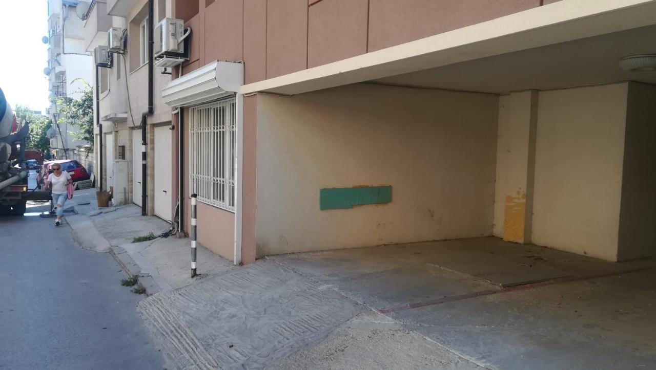 Apartament Edelvais ヴァルナ エクステリア 写真