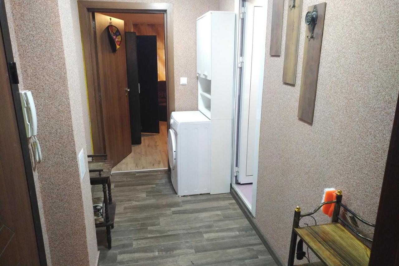 Apartament Edelvais ヴァルナ エクステリア 写真